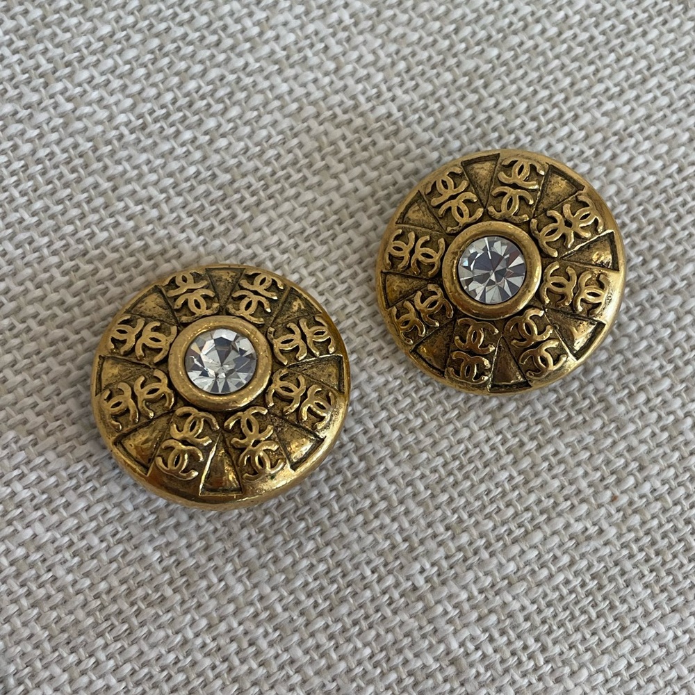Auth‎ CHANEL CC Logo Rhinestone Round Button Earrings 23 Clip-On 1988 Vintage
